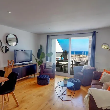Apartment The Moonlight Seaview By Hello Homes