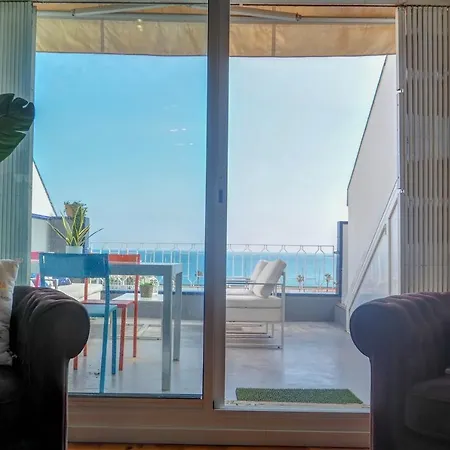 Apartment The Moonlight Seaview By Hello Homes