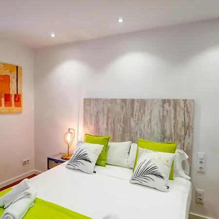 The Moonlight Seaview By Hello Homes *