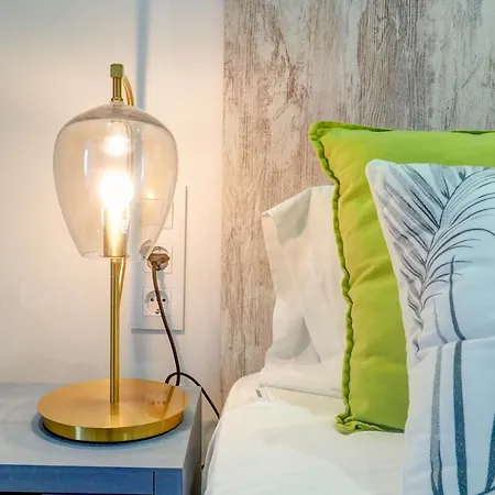 The Moonlight Seaview By Hello Homes Apartmán