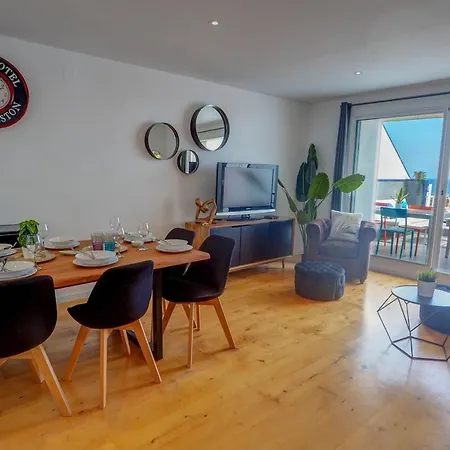 The Moonlight Seaview By Hello Homes *