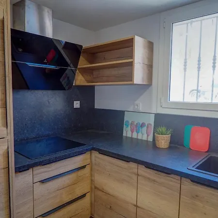 The Moonlight Seaview By Hello Homes